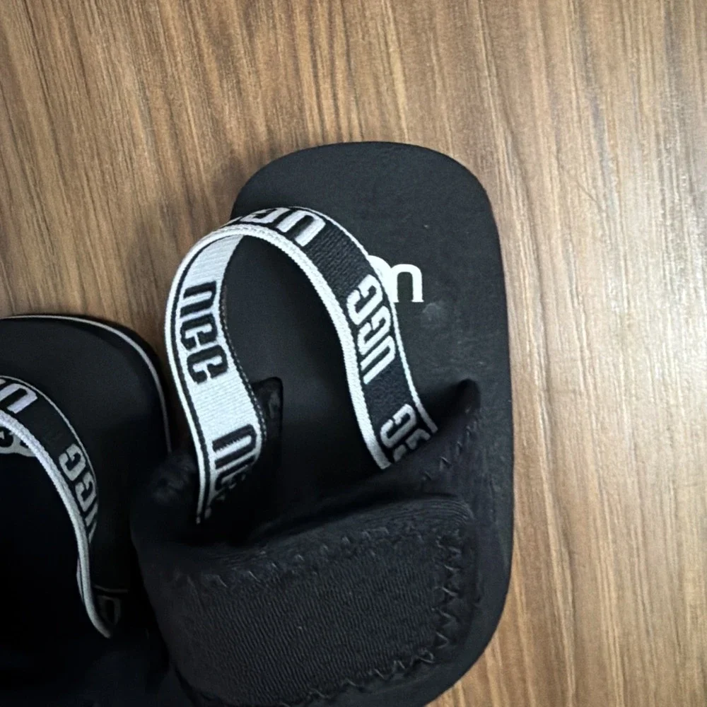 New Ugg Baby Girls Lennon Noir Slingback Sandals Sz 2C Black